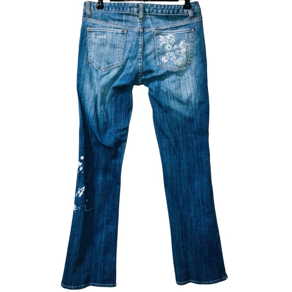 G UNIT Womens Jeans Thrashed Bleach Stains Embroidered Rhinestones Flare Leg Y2K - Picture 5 of 7
